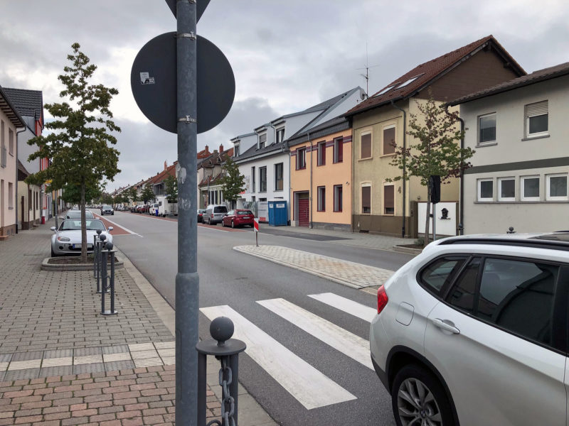 Waghäuseler Straße Richtung süden Kurzzeitparkzone September 2022